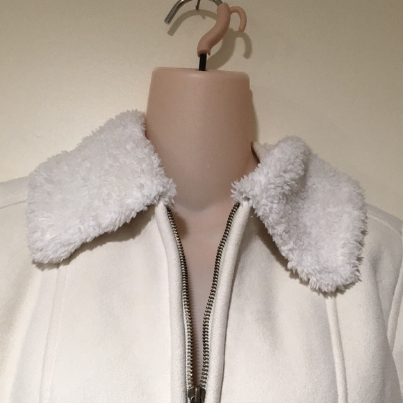 GORGEOUS Sherpa lined Victoria’s Secret jacket XS - Picture 2 of 11